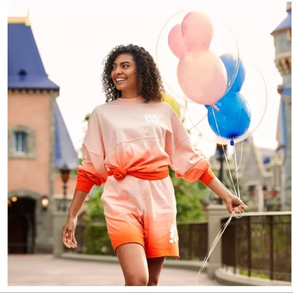 🏰 NWT Disney Parks Spirit Jersey shorts - Picture 2 of 6